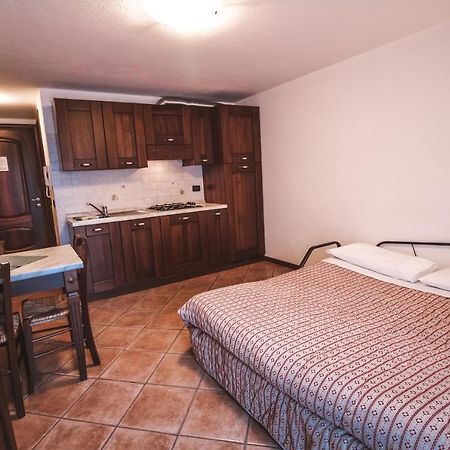 Residence Aquila - Mono Le Tre Dame Брюссон Экстерьер фото